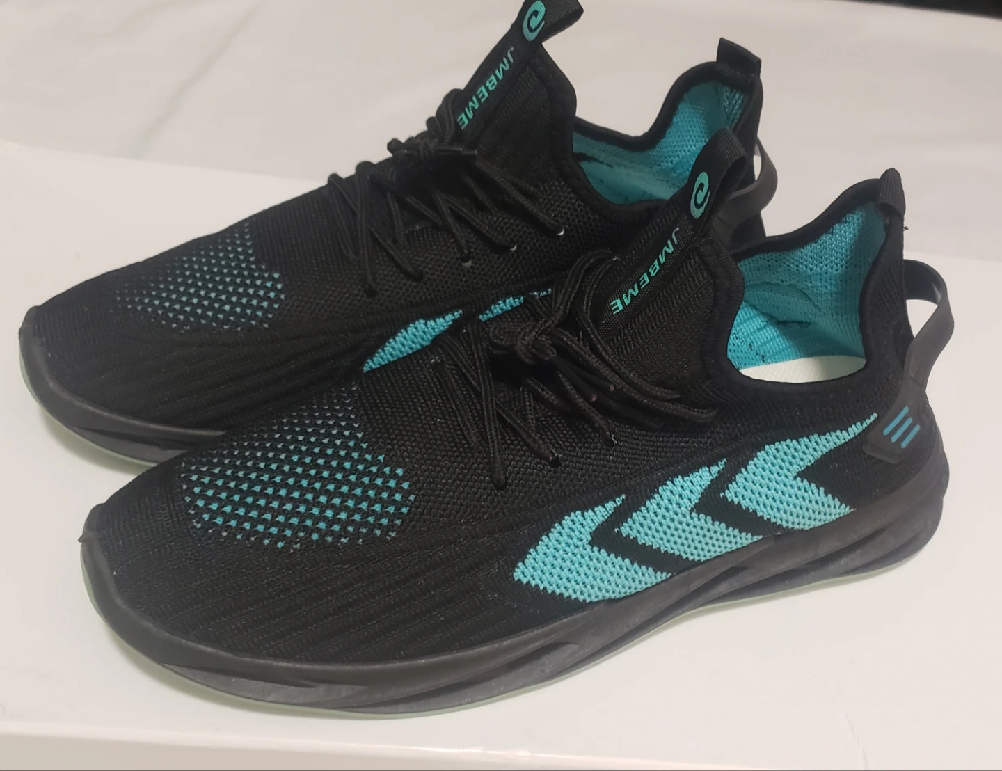 Brand new Fashion Men's Sport Shoes