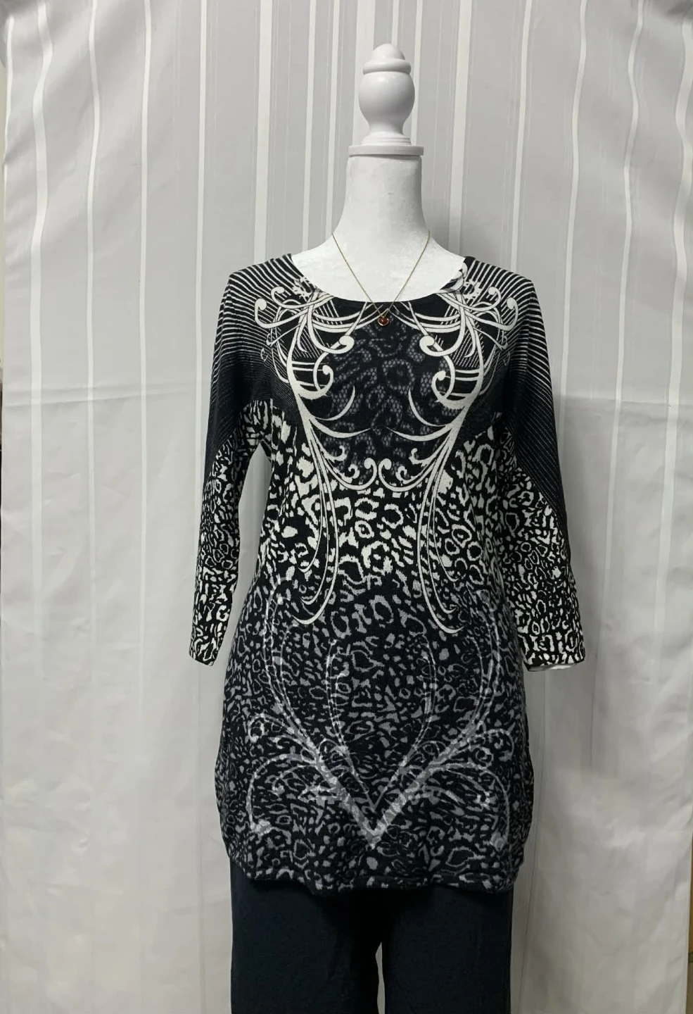 Elena Wang Women's Sweater Top Black/White Pattern Size S/P
