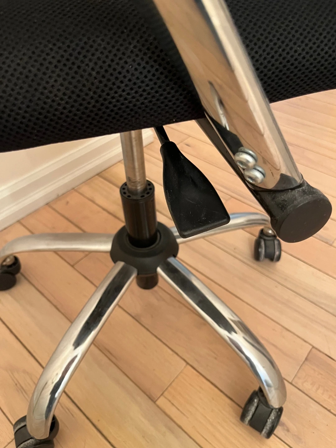 Monarch Black/Chrome Office Chair