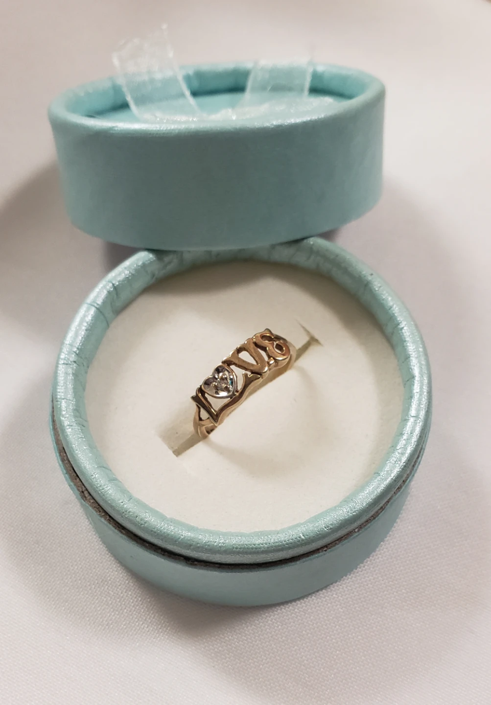 Like new 10K Real Gold Love Ring with Diamonds - photo 5