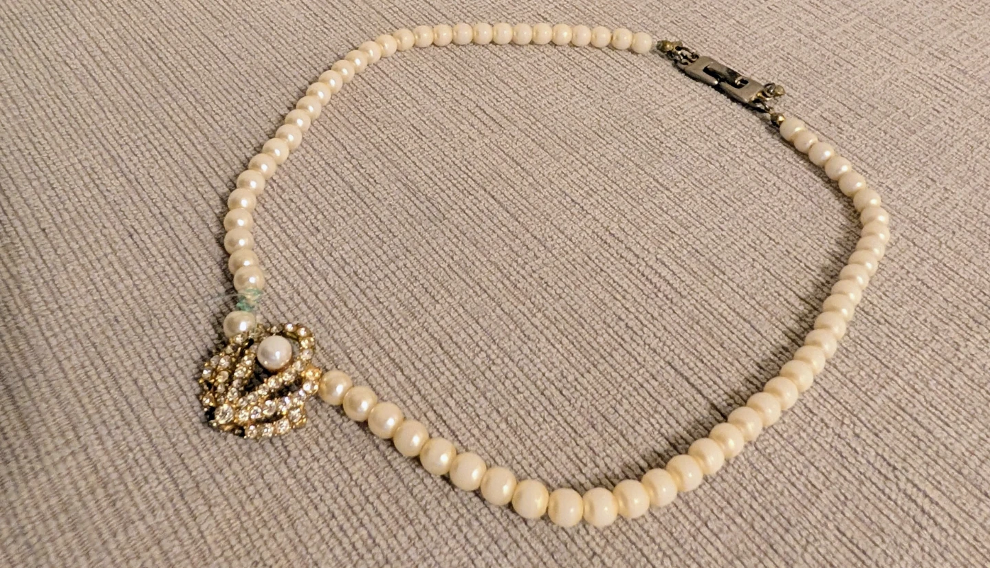 Faux Pearl Necklace with Rhinestone Clasp - photo 4