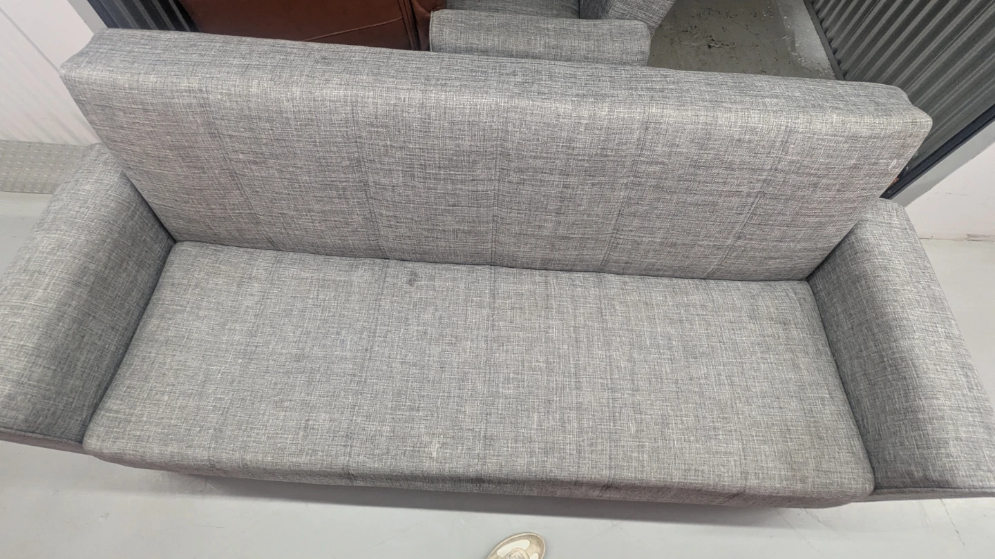 Free delivery - Nice Quality Sofa - photo 2