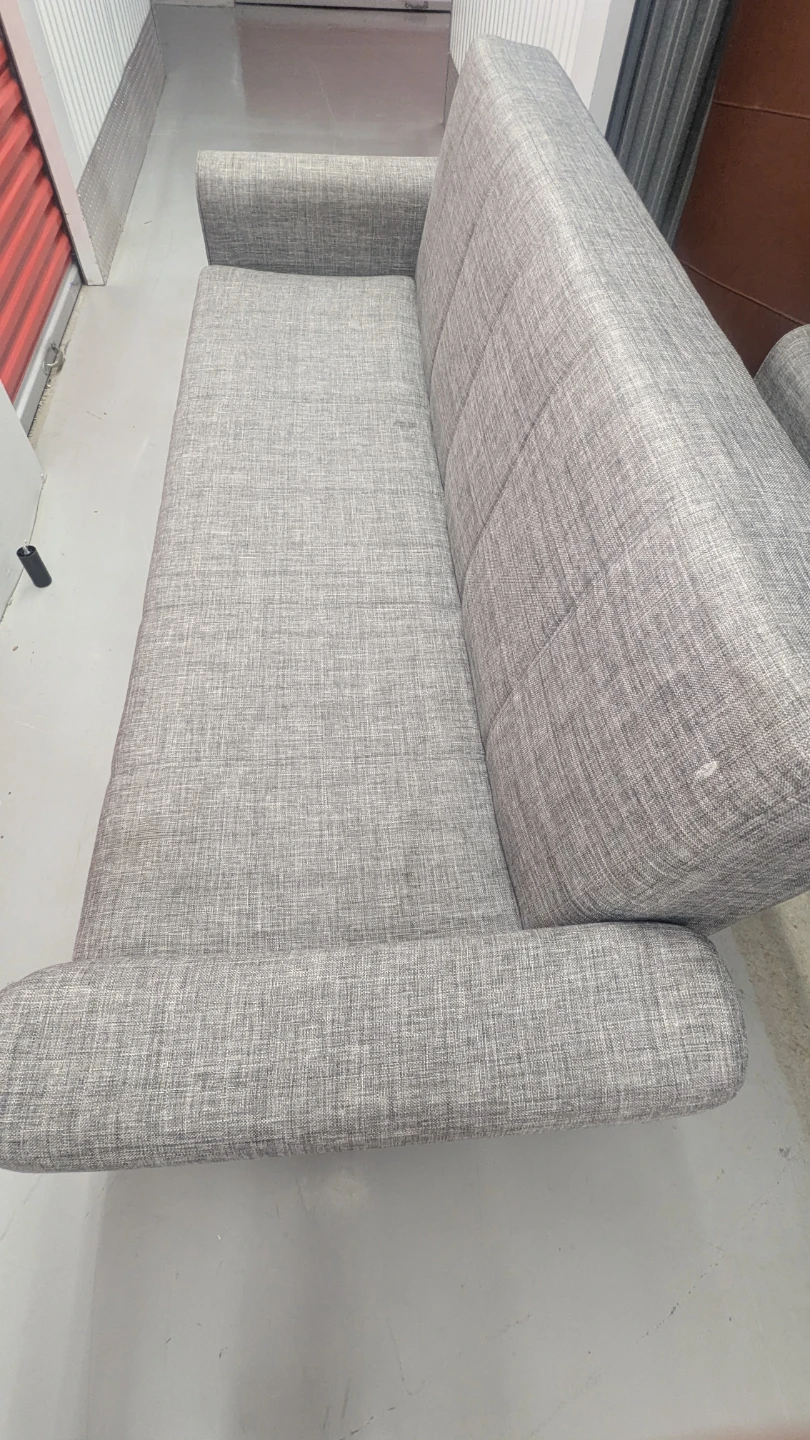 Free delivery - Nice Quality Sofa - photo 3