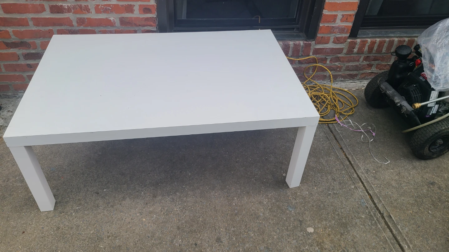 White Coffee Table - photo 2