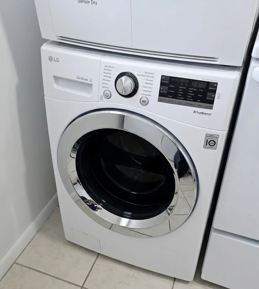 LG Stackable Washer & Dryer Set - Direct Drive - Scarborough - photo 2