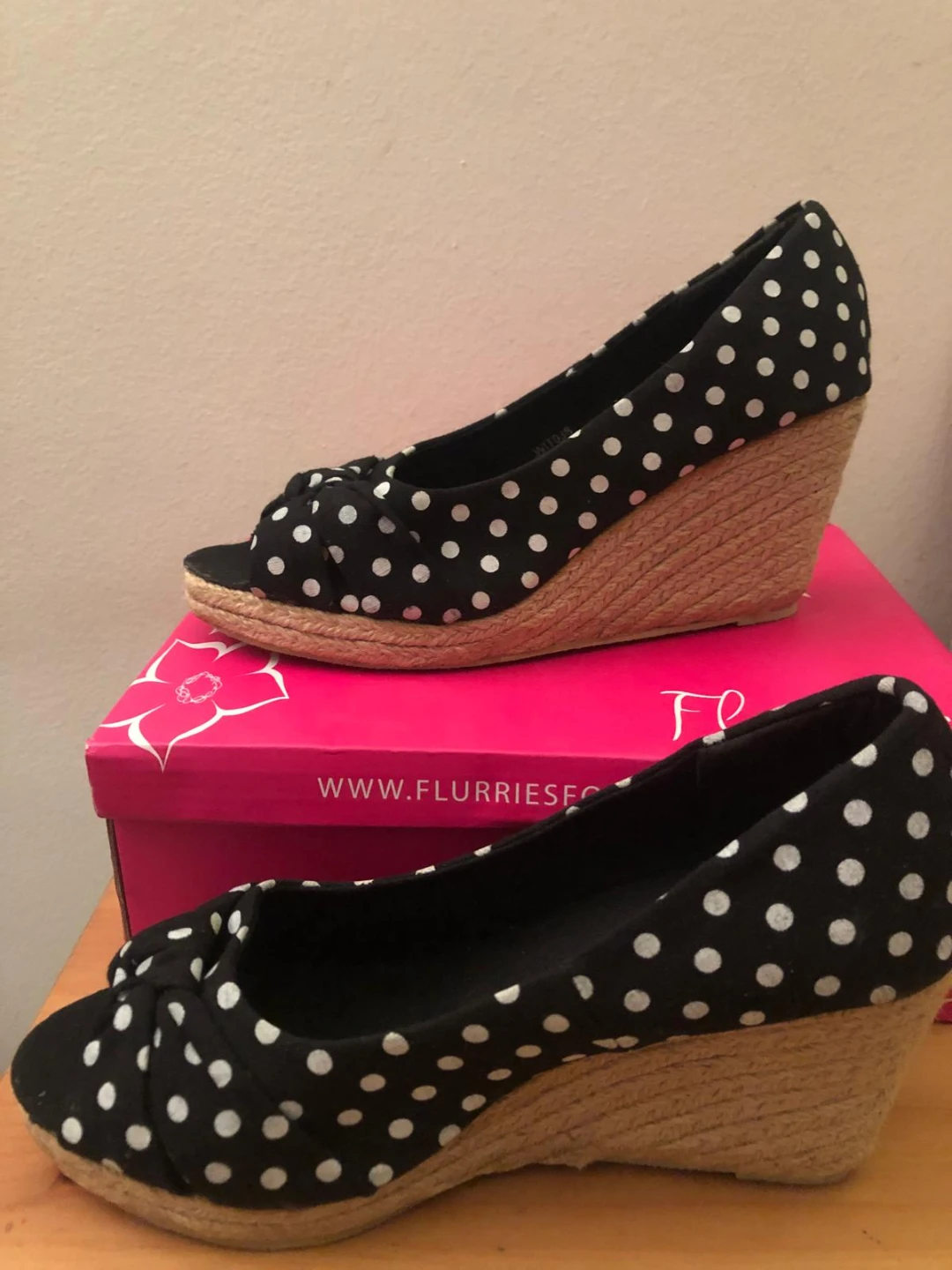 Black Polka Dot Wedge Shoes Size 8 - photo 2