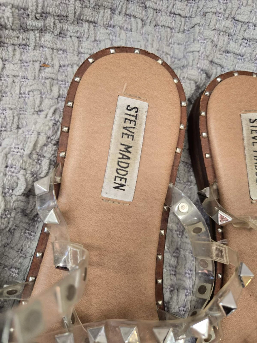 Steve Madden Studded Clear Strap Flat Sandals Size 9 - photo 3