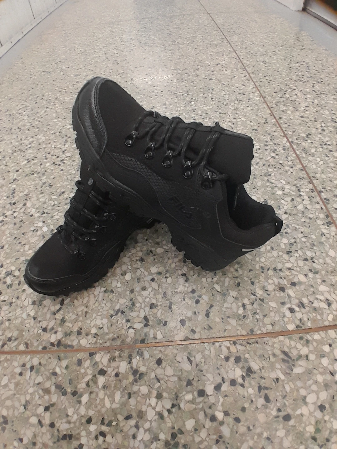 Black Fila RuShoes Men's Size 10 - photo 4