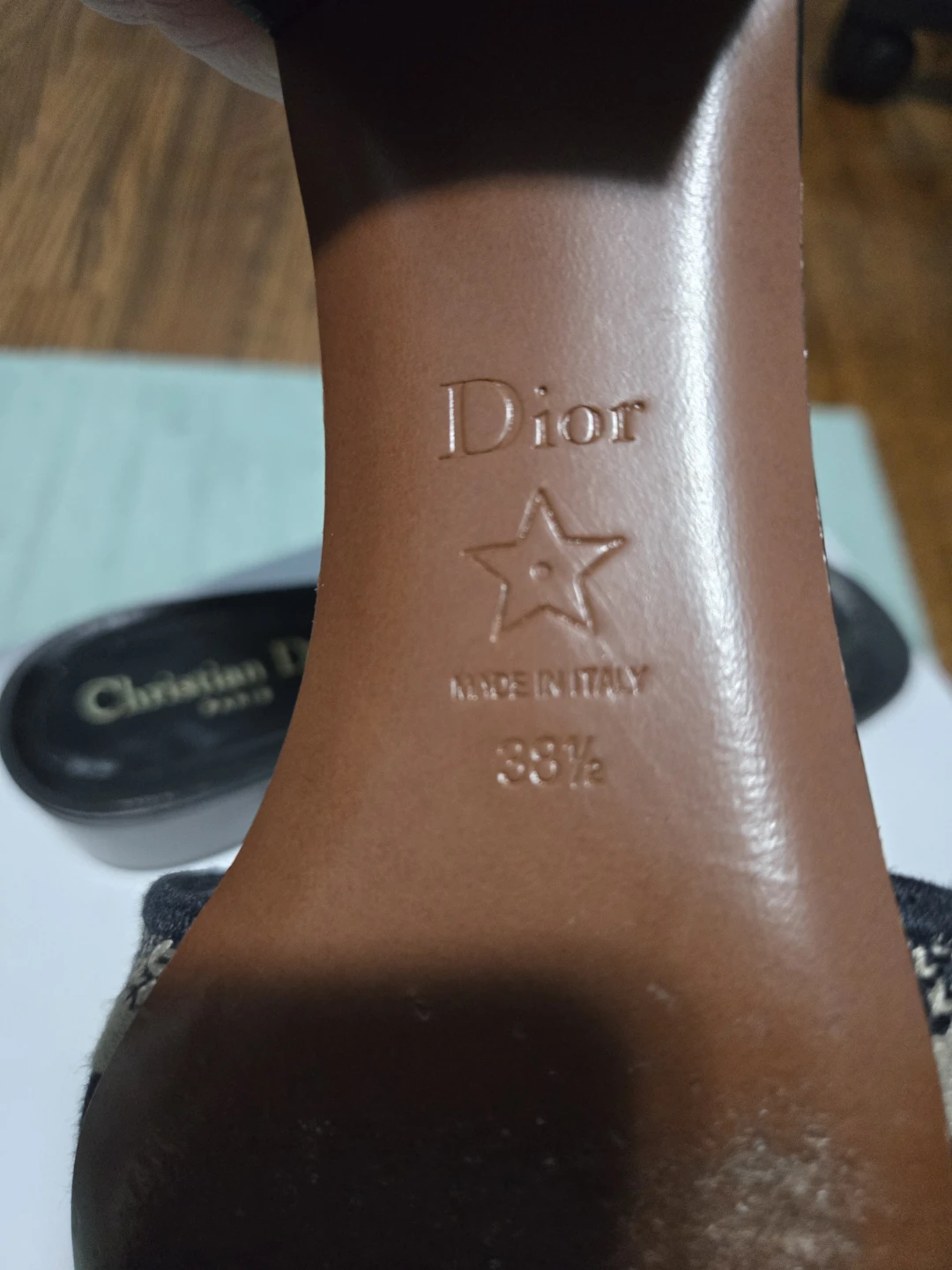 Christian Dior Slides - Size 38.5 - photo 4