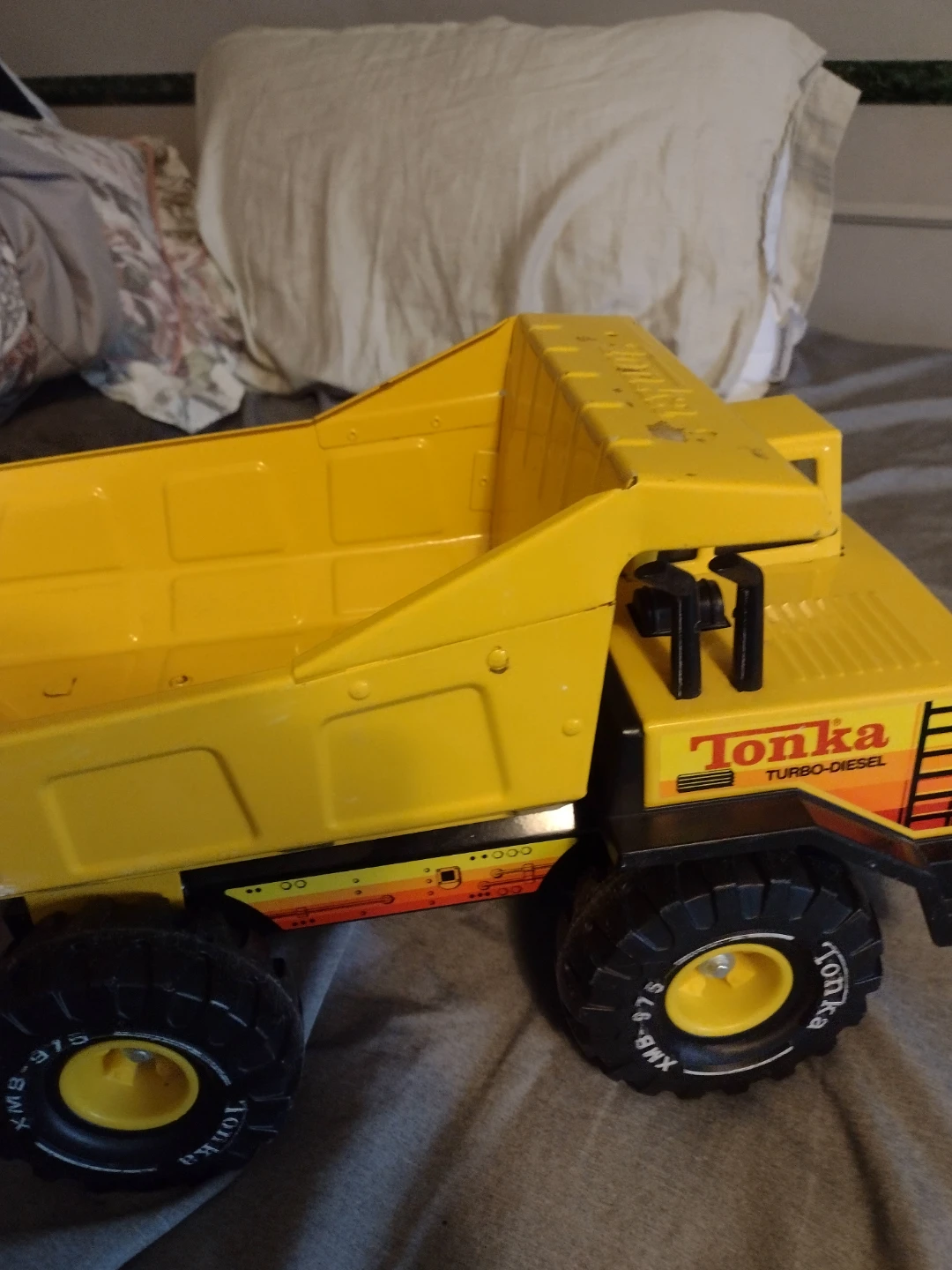 Yellow Tonka Turbo-Diesel Dump Truck - photo 2