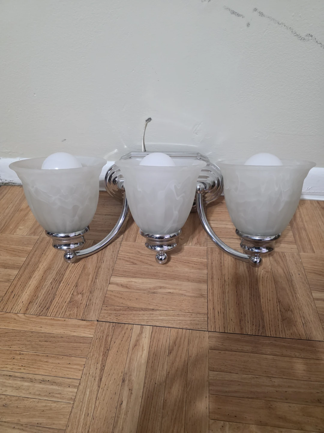 3-Light Vanity Fixture - photo 4