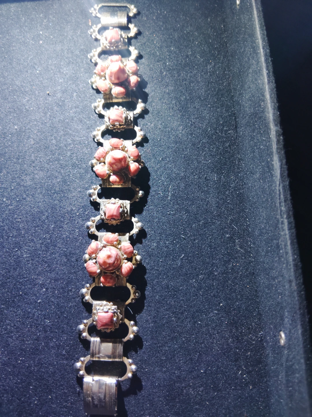 Vintage Silver Tone Bracelet with Coral or Pink Stones