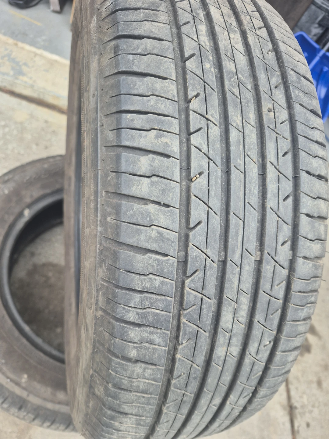 215/60r16 two tires for sale - photo 3