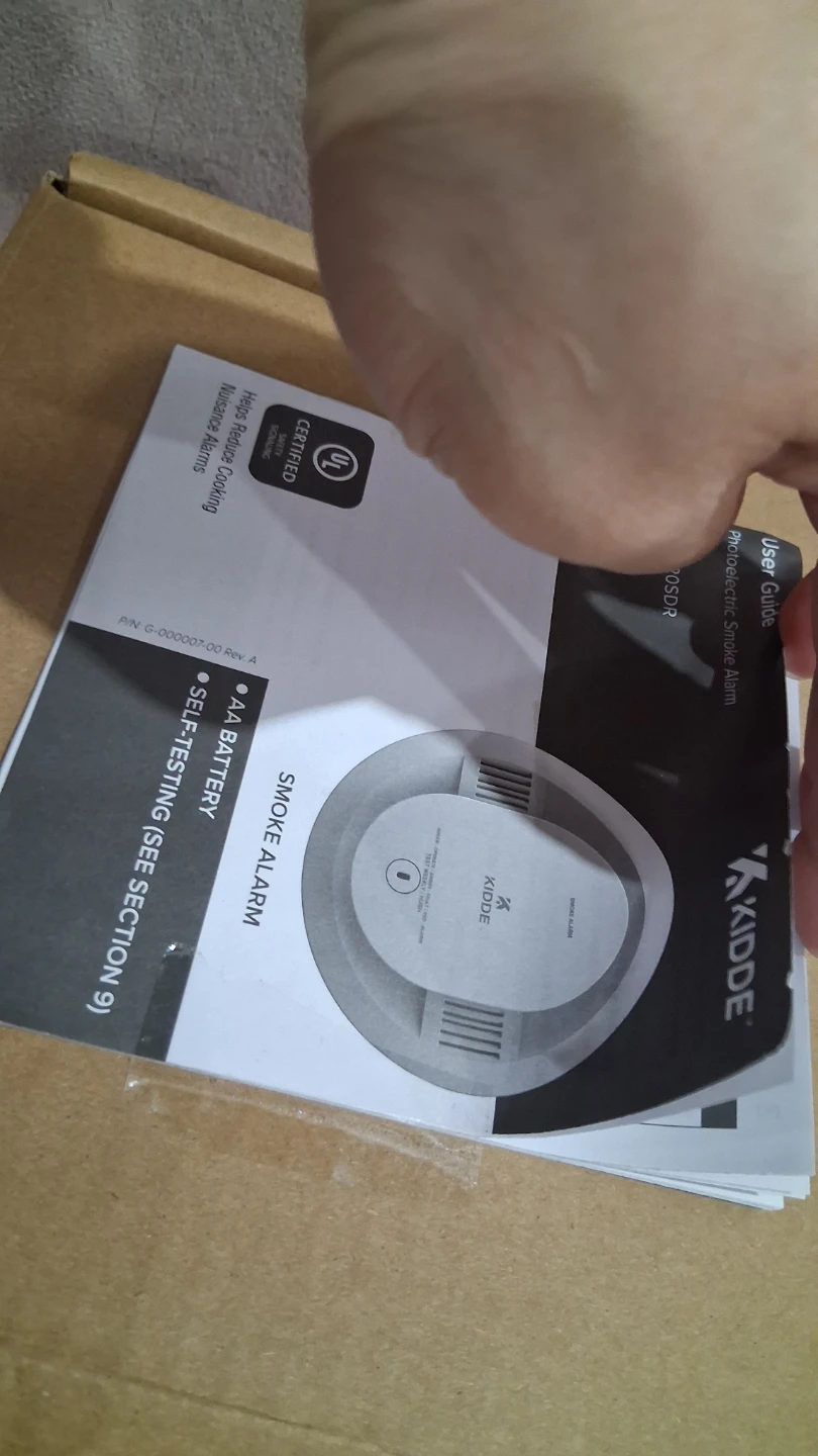 Smoke Alarm, 10-Year Battery Powered Included, NEW - photo 2