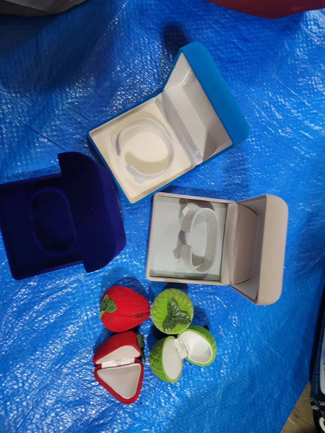 Jewelry Boxes & Novelty Ring Holders - photo 2