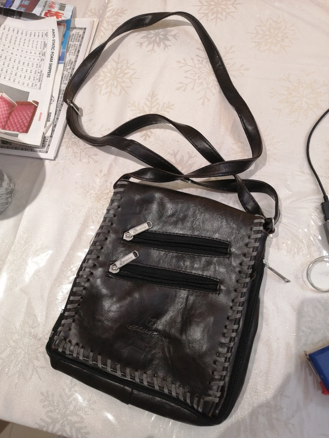 🌱 Brown Leather Crossbody Bag
