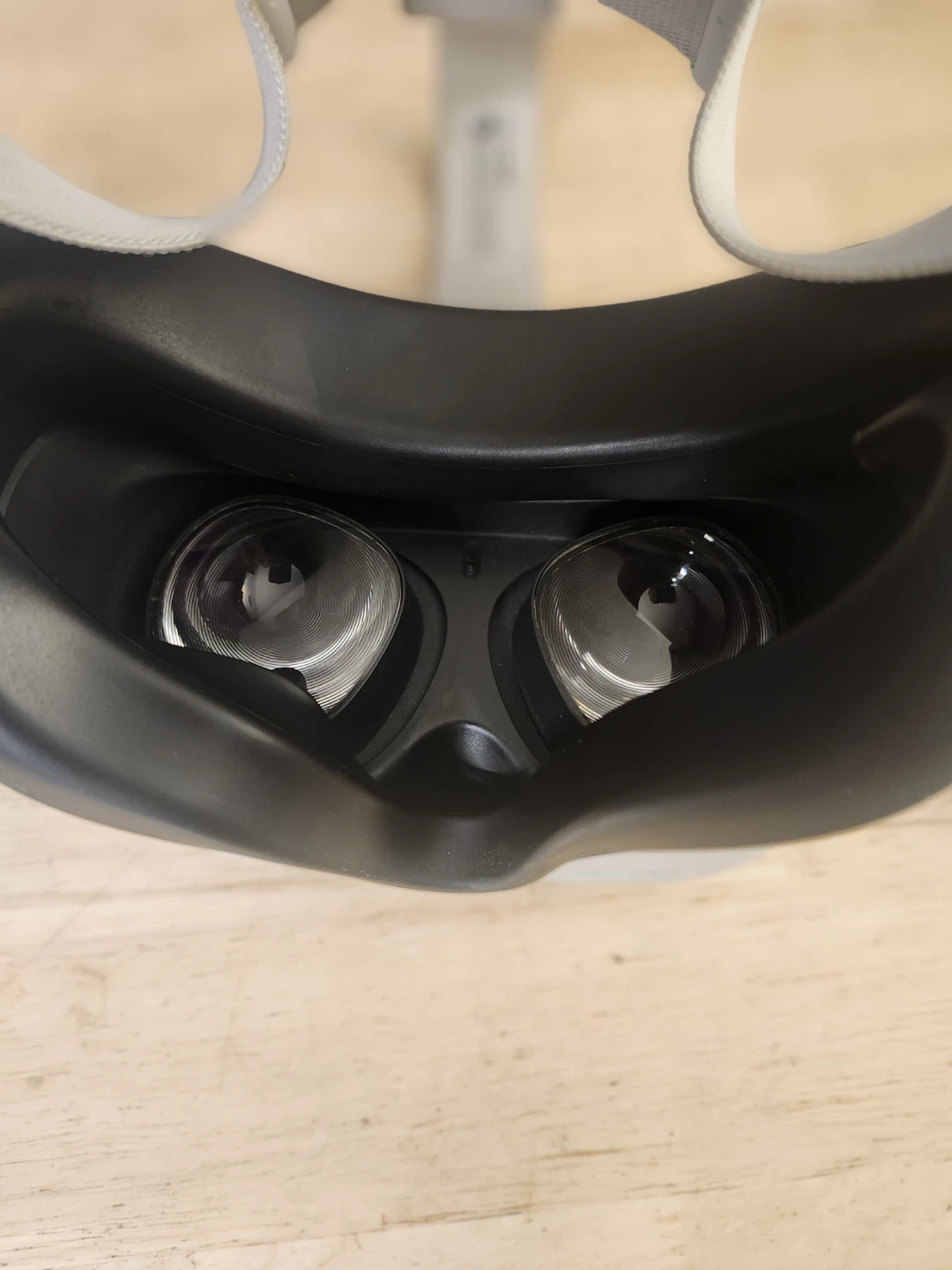 Meta Quest 2 (Oculus Quest 2) VR Headset - photo 4