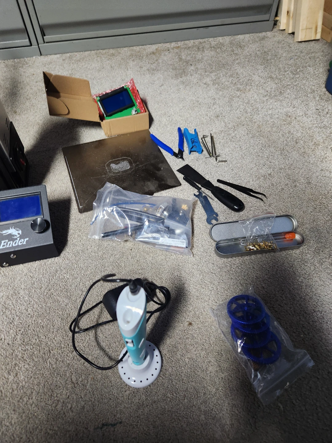 Creality Ender 3 3D Printer with Filament Spools and Accessories - photo 4