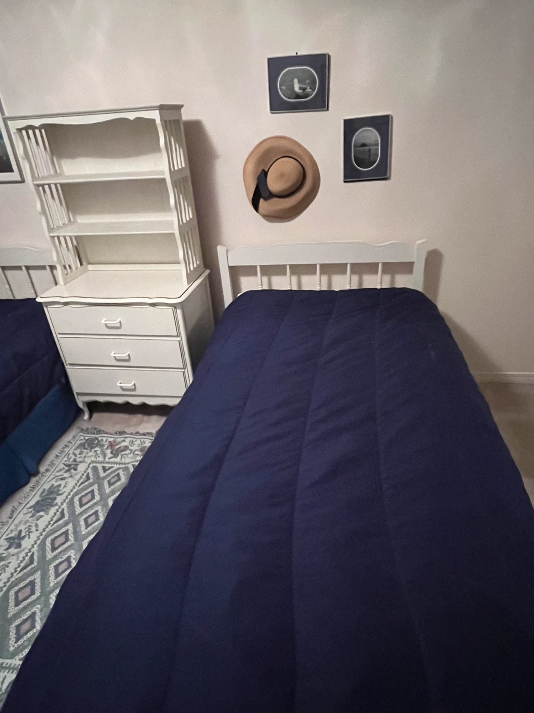 White 3-Drawer Dresser with Hutch & twin bed frames - photo 3