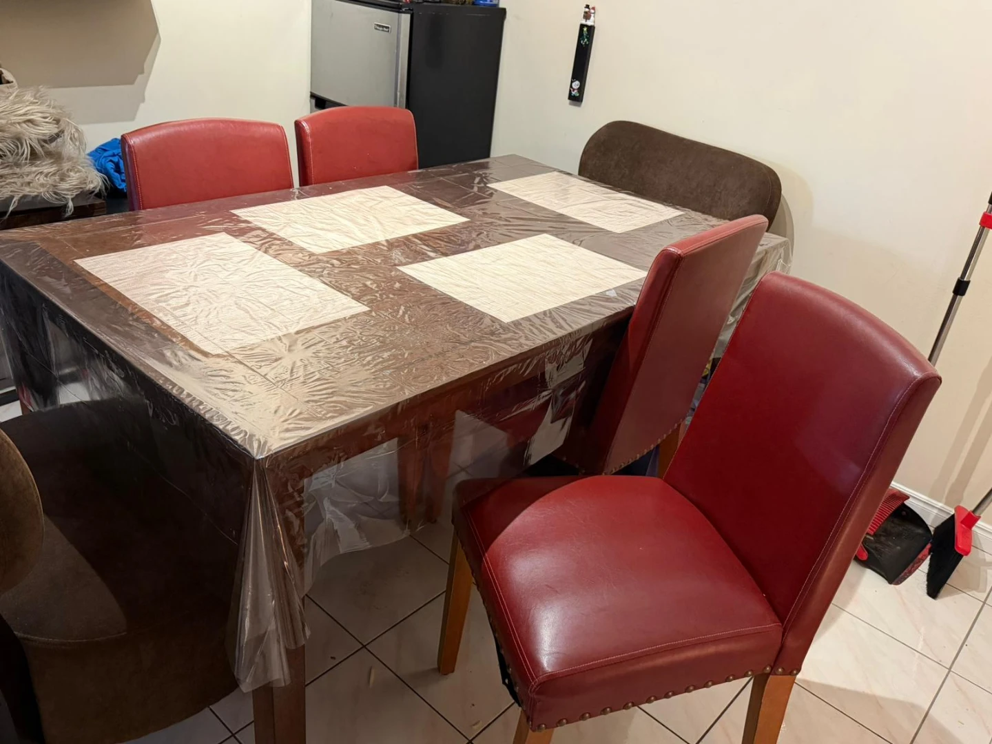 Dining Table with 6 Chairs - photo 3