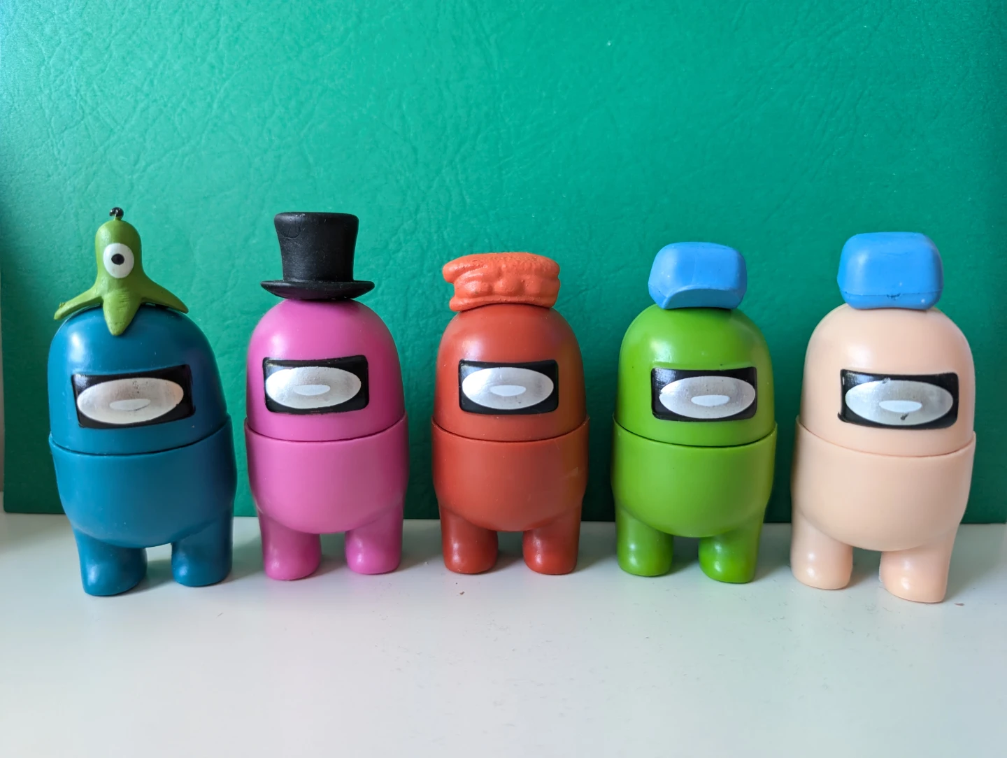 Among Us Mini Figures Set of Five - photo 4