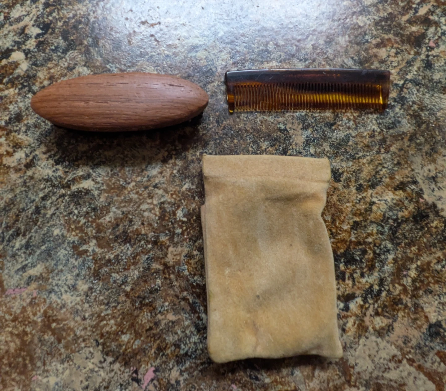 Vintage Grooming Set with Pouch - photo 2