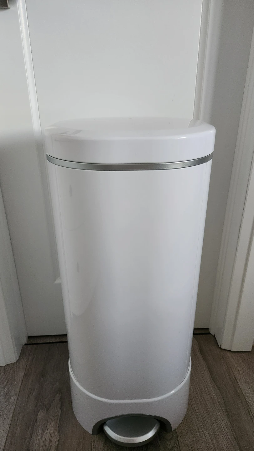 Munchkin STEP Diaper Pail - photo 2
