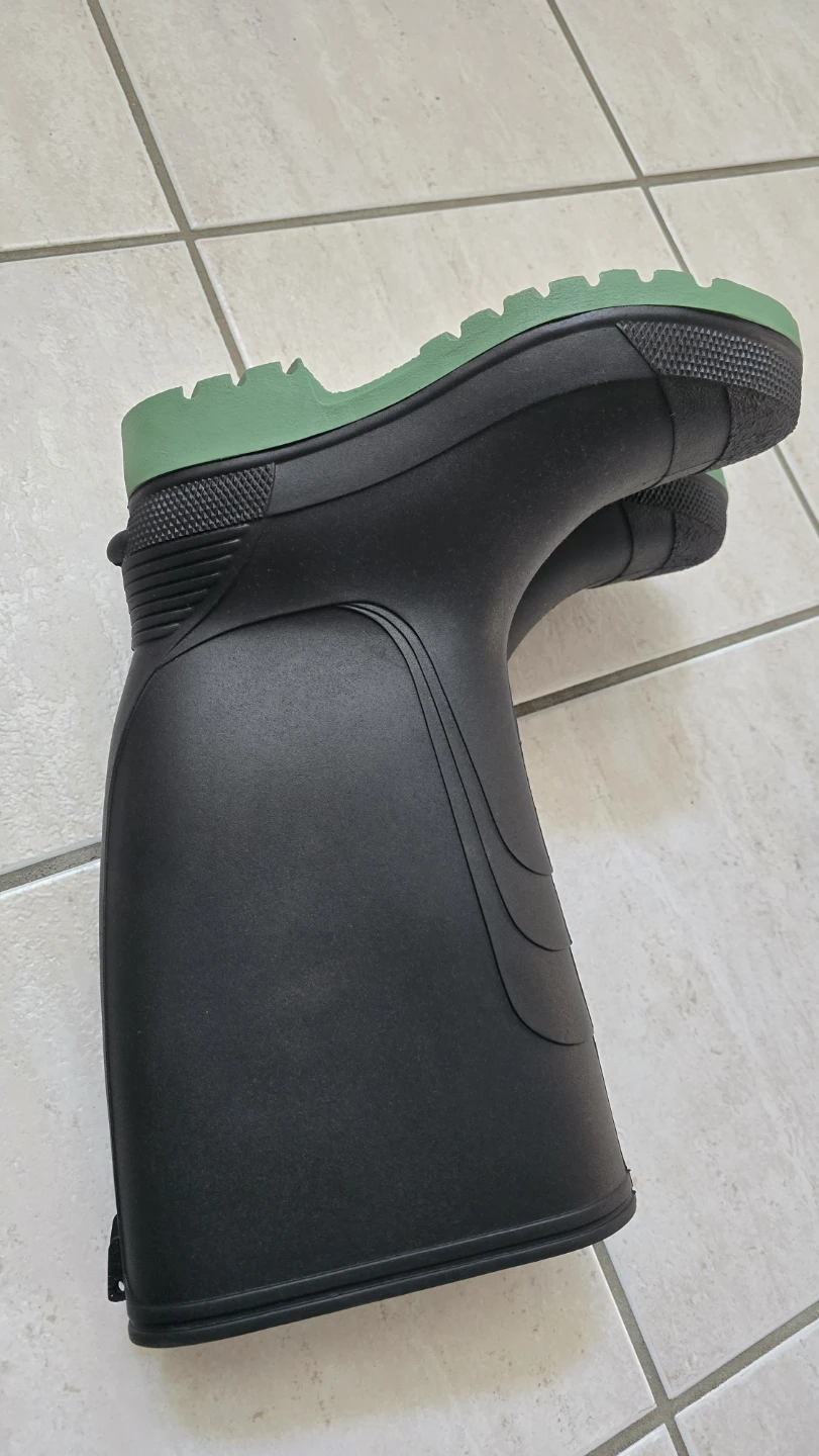 NEW Black Rubber Rain Boots - Size 7 - photo 3