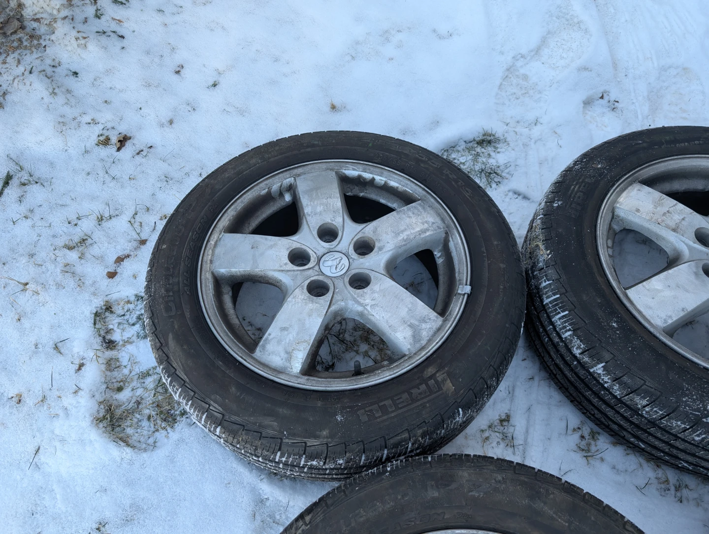 Set of 4 Pirelli Summer Tires With Rims - photo 3