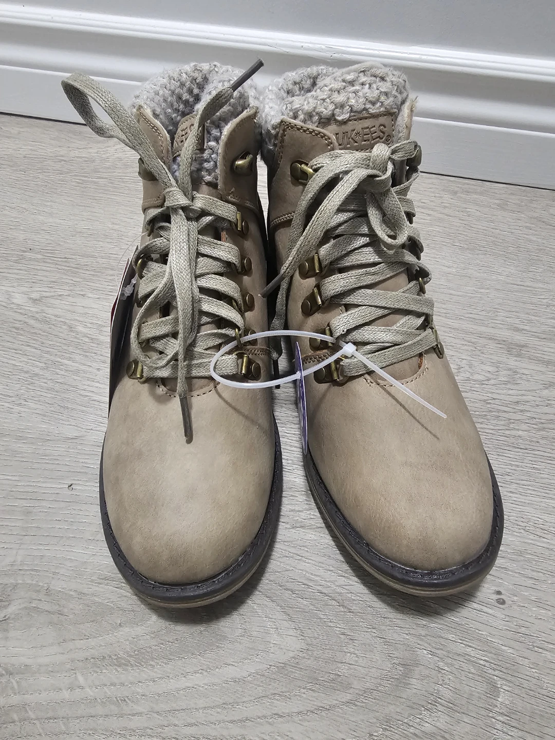 NWT Lukees Women's Lace-Up Ankle Boots