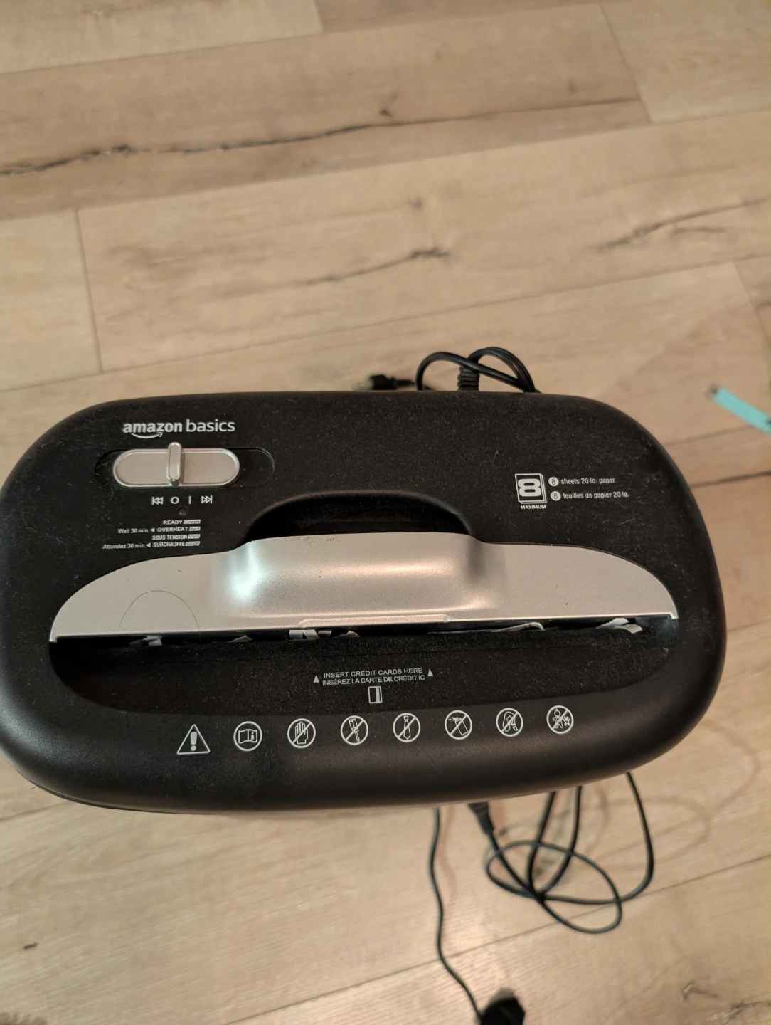 Amazon Basics 8-Sheet Cross-Cut Shredder - photo 2
