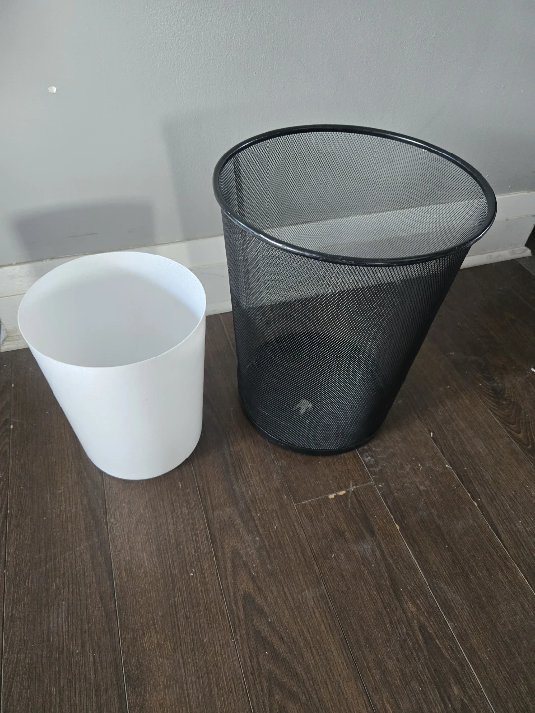 Mesh Garbage Can 🌱