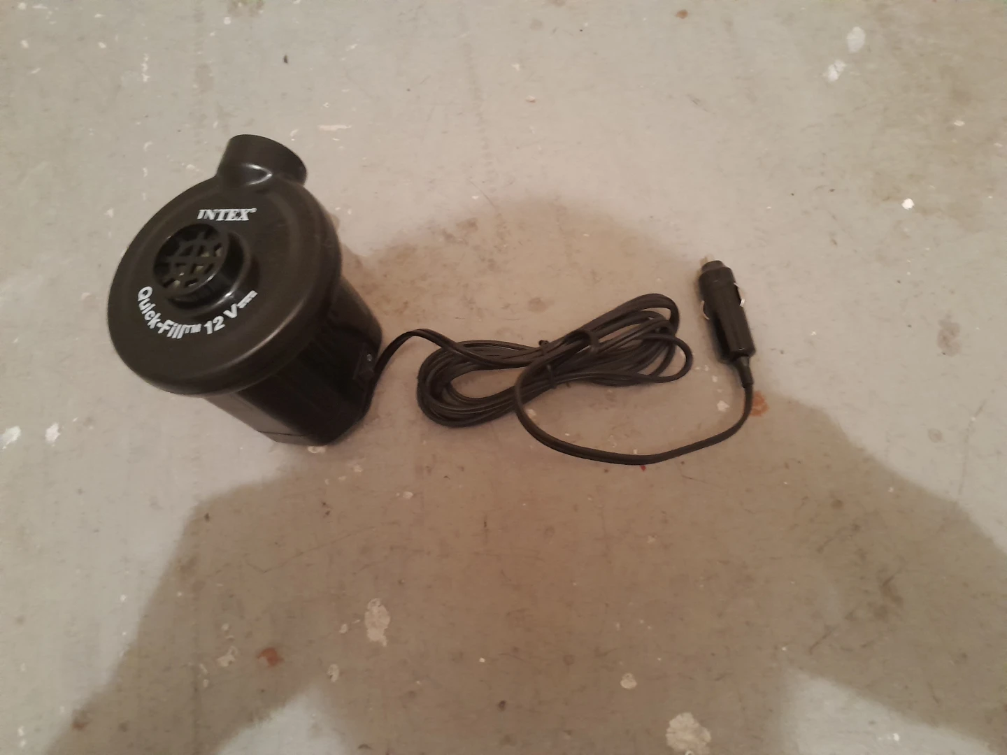 Intex Quick-Fill 12V Electric Air Pump - photo 3