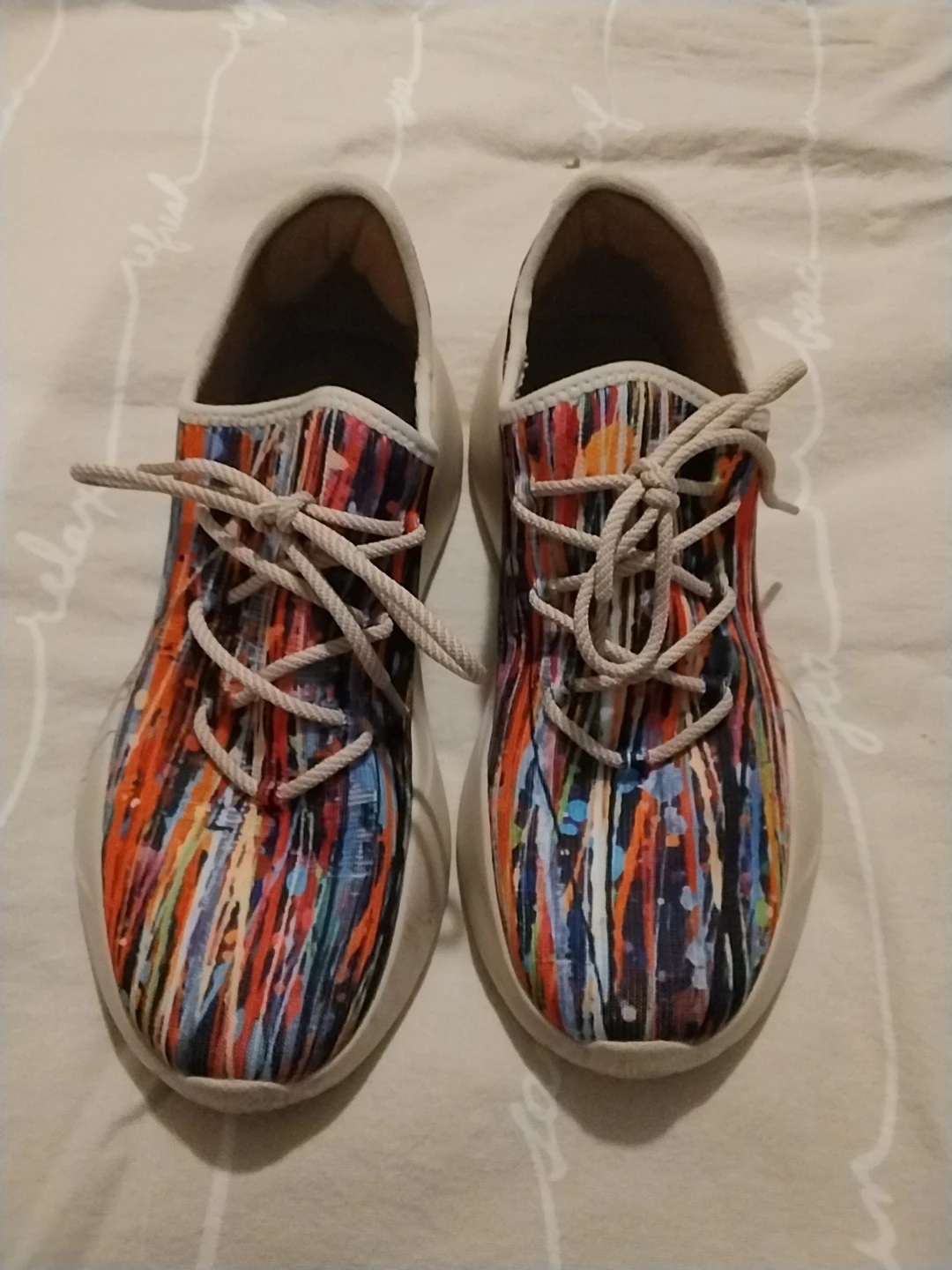 Uin Abstract Print Athletic Shoes