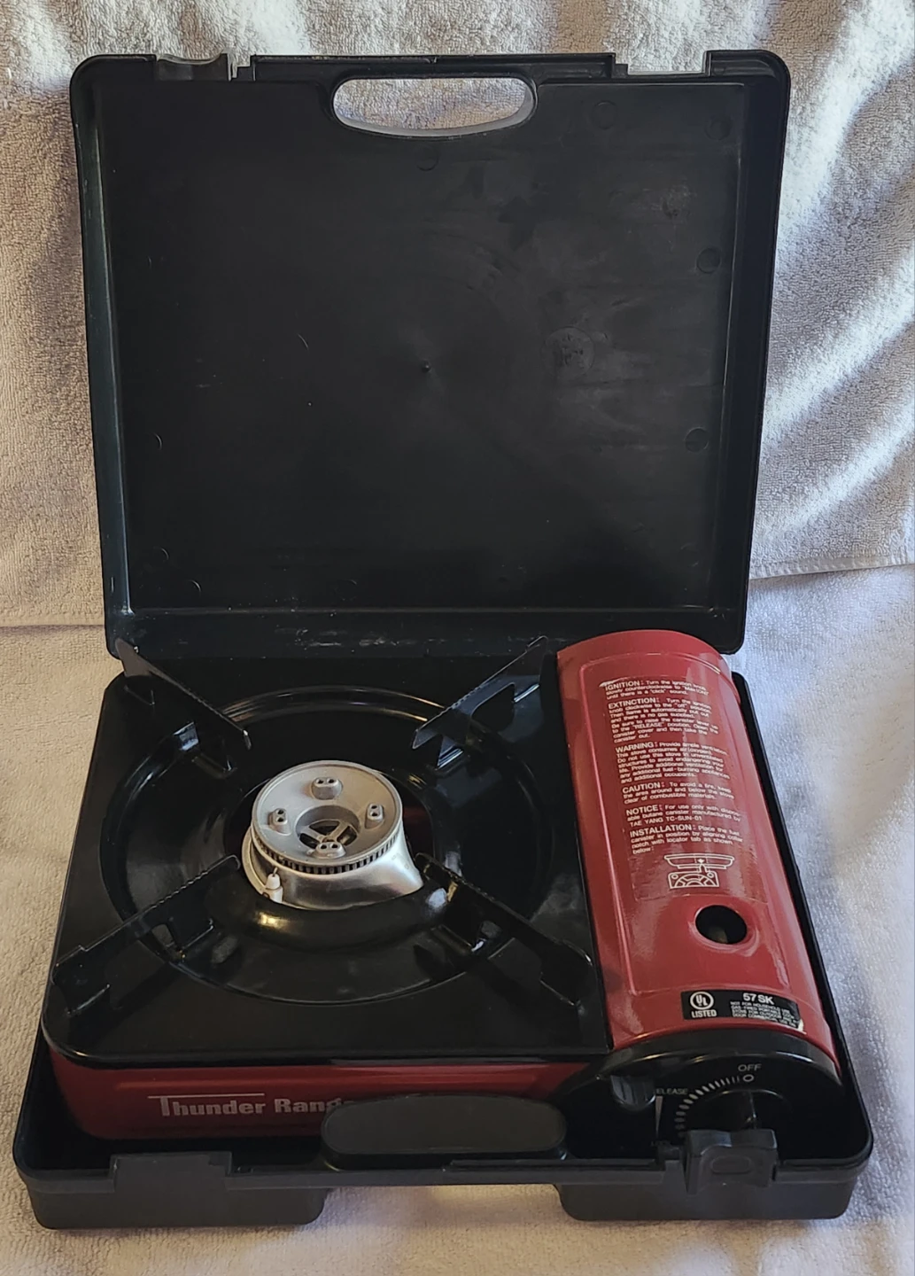 Thunder Range Portable Gas Range model Cl-153 - Pre-owned