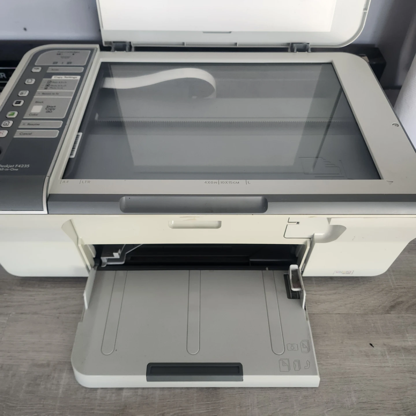 HP Deskjet F4235 All-in-One Printer - photo 3
