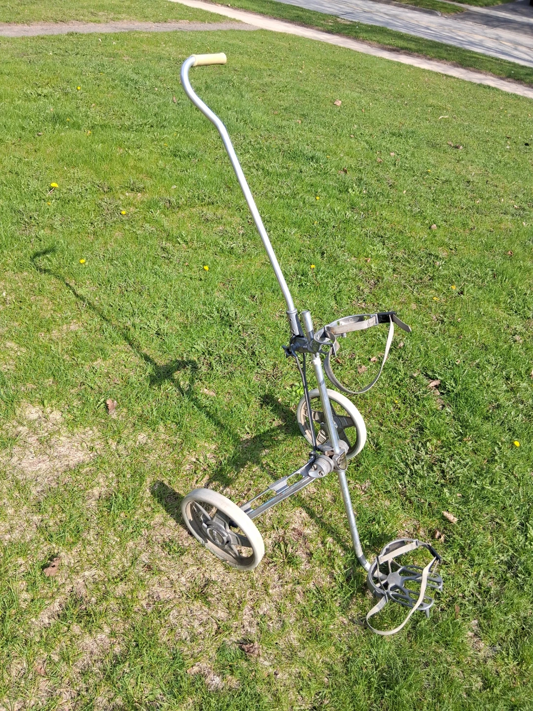 Bay Boy Automatic Golf Push Cart by Browning