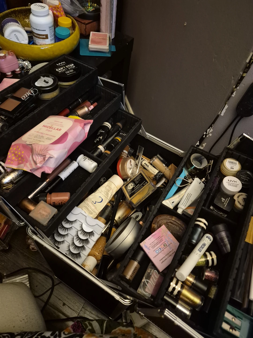 Assorted Makeup Collection with Makeup Case - photo 4