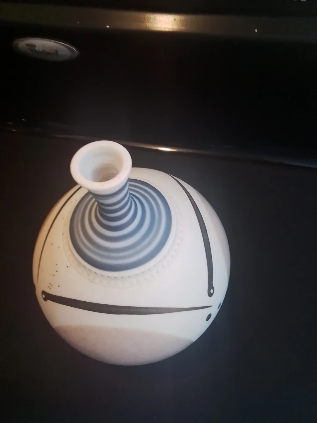 Post Modern Gordon and Jane Martz Art Pottery Vase Signed 5x8" - photo 4