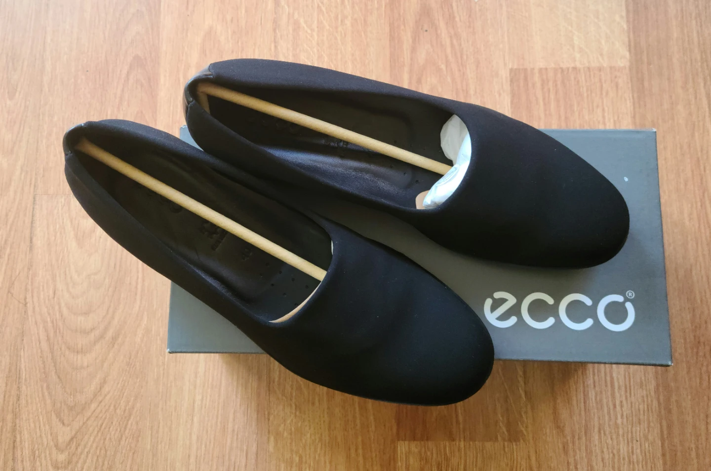 [BNIB] ECCO Felicia Stretch Wedges - Size 40 (US 9-9.5)