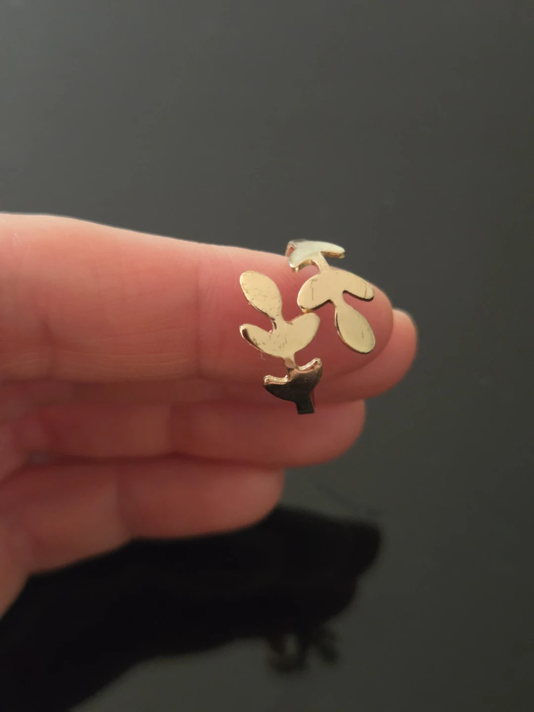 Gold-tone Leaf Ring - photo 3