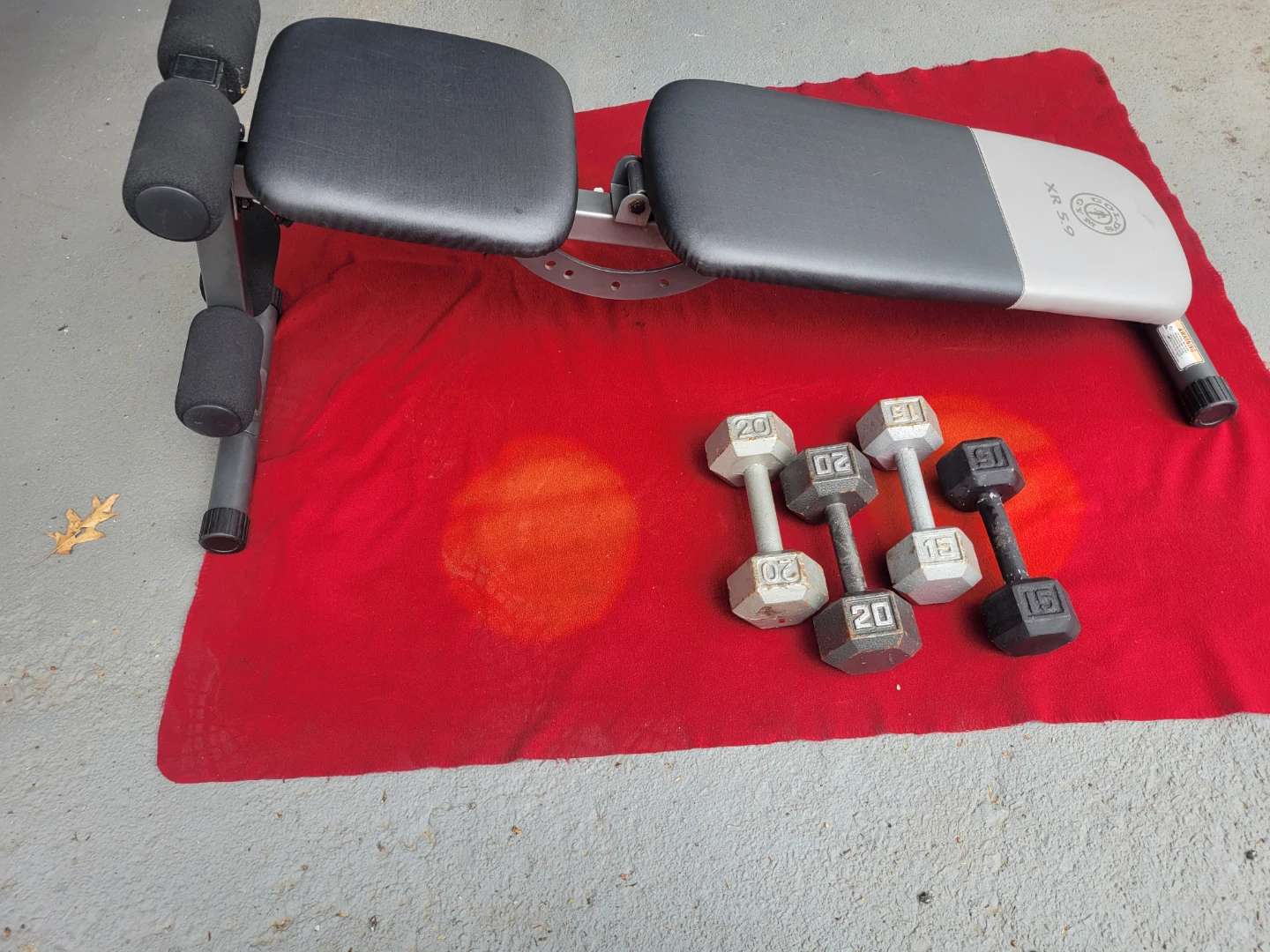 GOLD'S GYM  ADJUSTABLE BENCH 6 POSITIONS