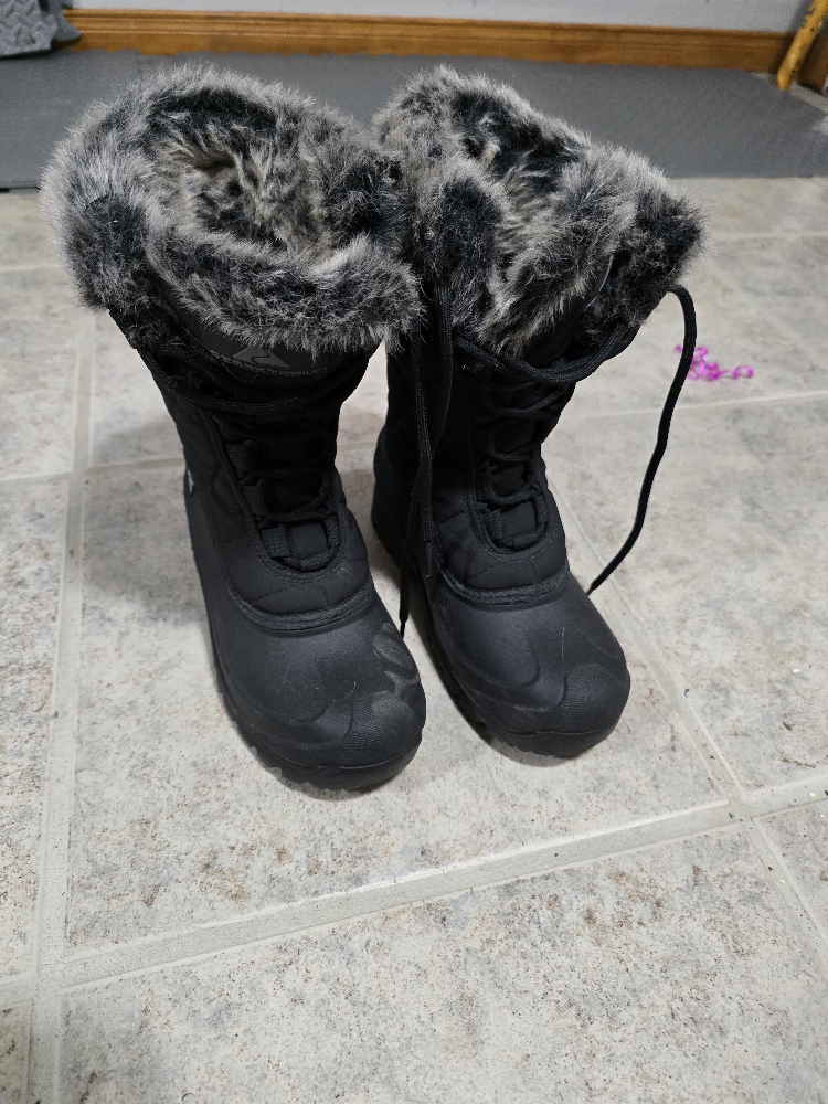 Ozark Trail Black Faux Fur Lined Snow Boots