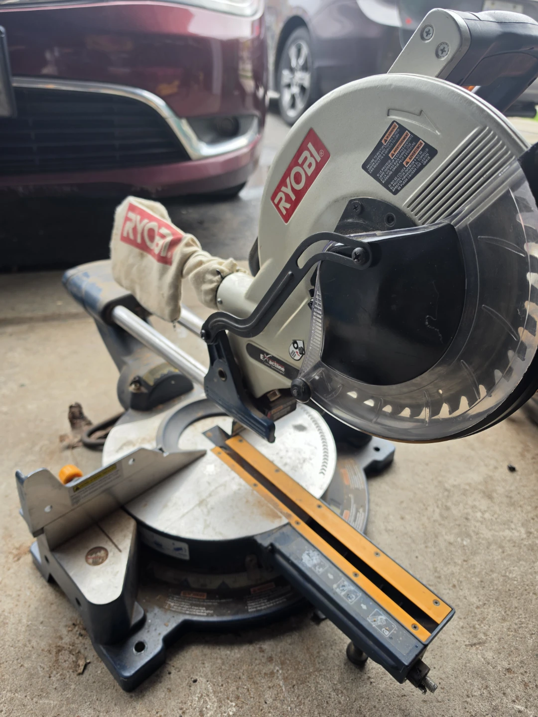 Compound miter saw !!!NEEEDS TO GO!!!! - photo 3