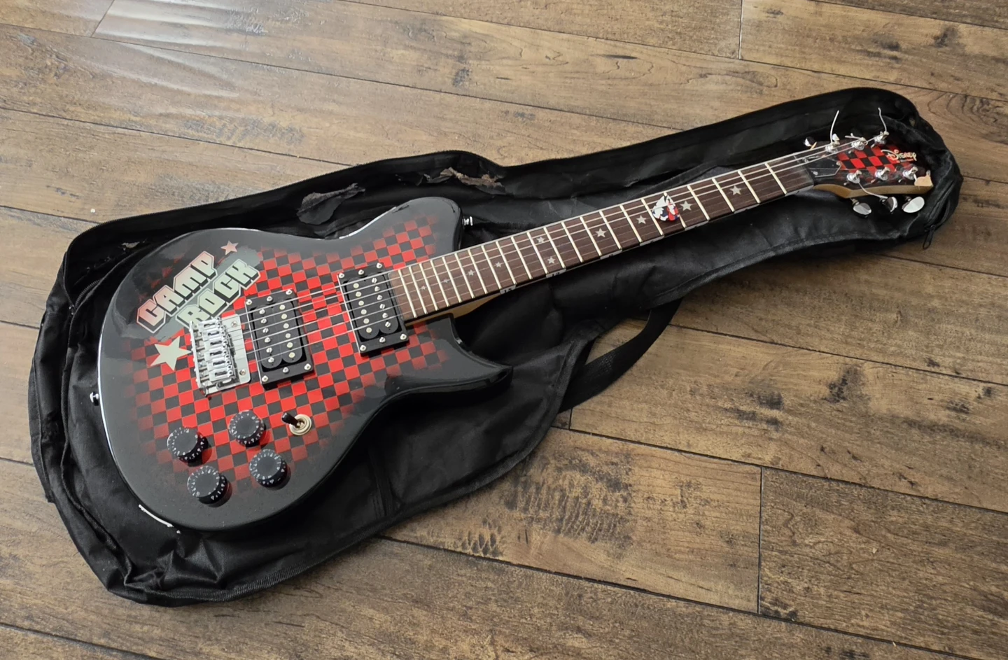 Disney by Washburn Camp Rock Electric Guitar (kids)