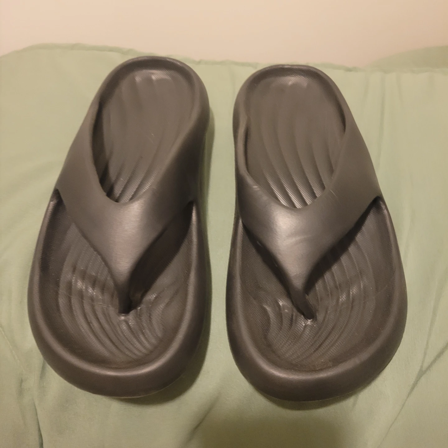 Black Flip Flops Size 8