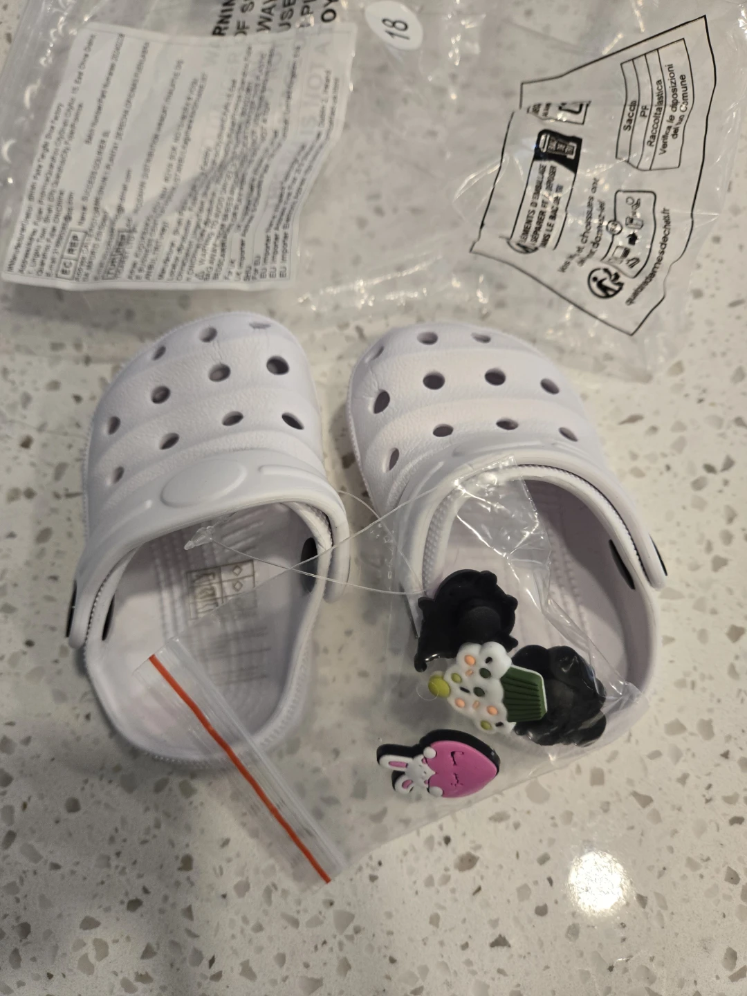 🌱White Crocs-style Clogs with Charms - Size 18 US 3 - photo 2