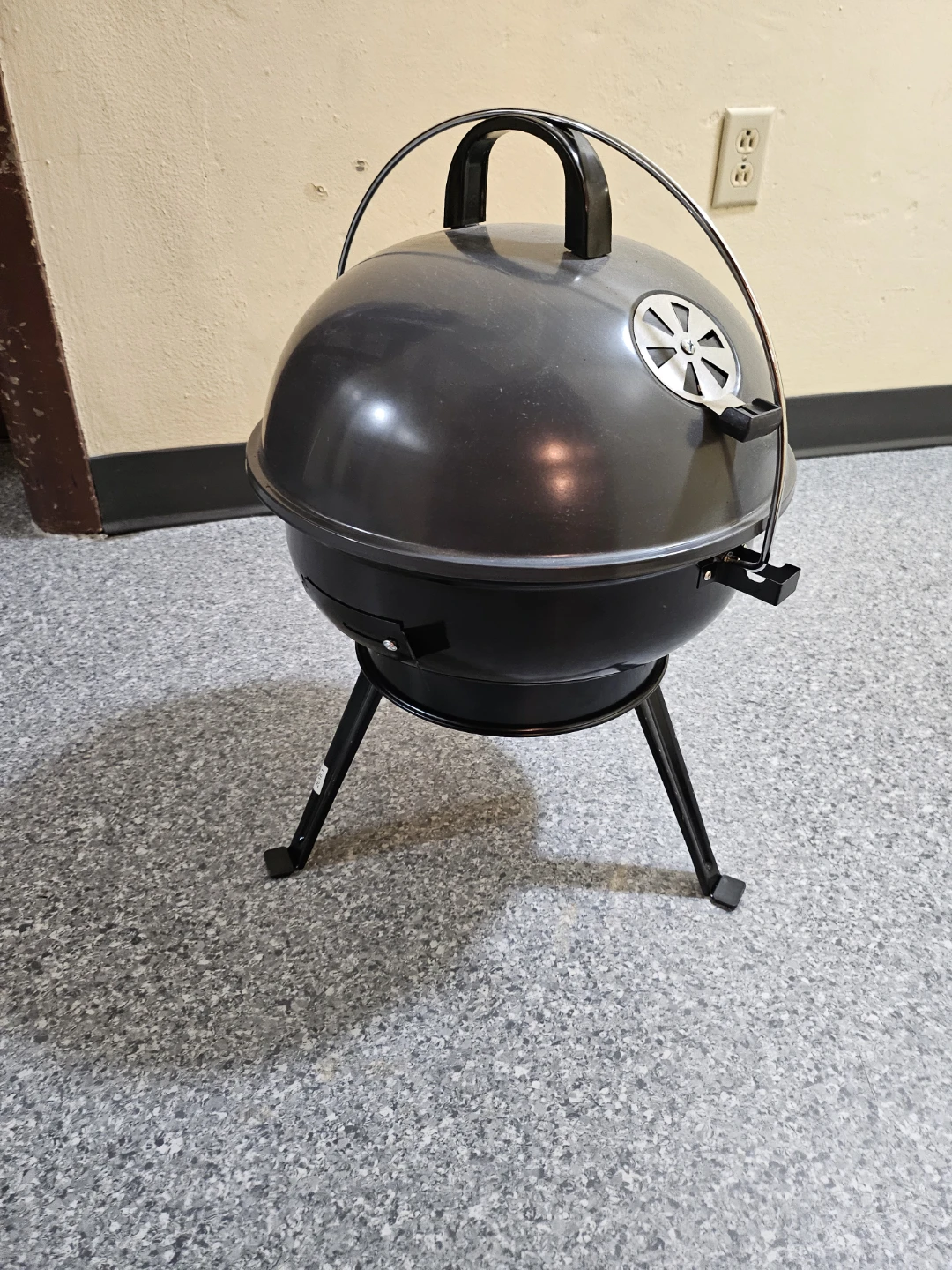 Portable Charcoal Grill