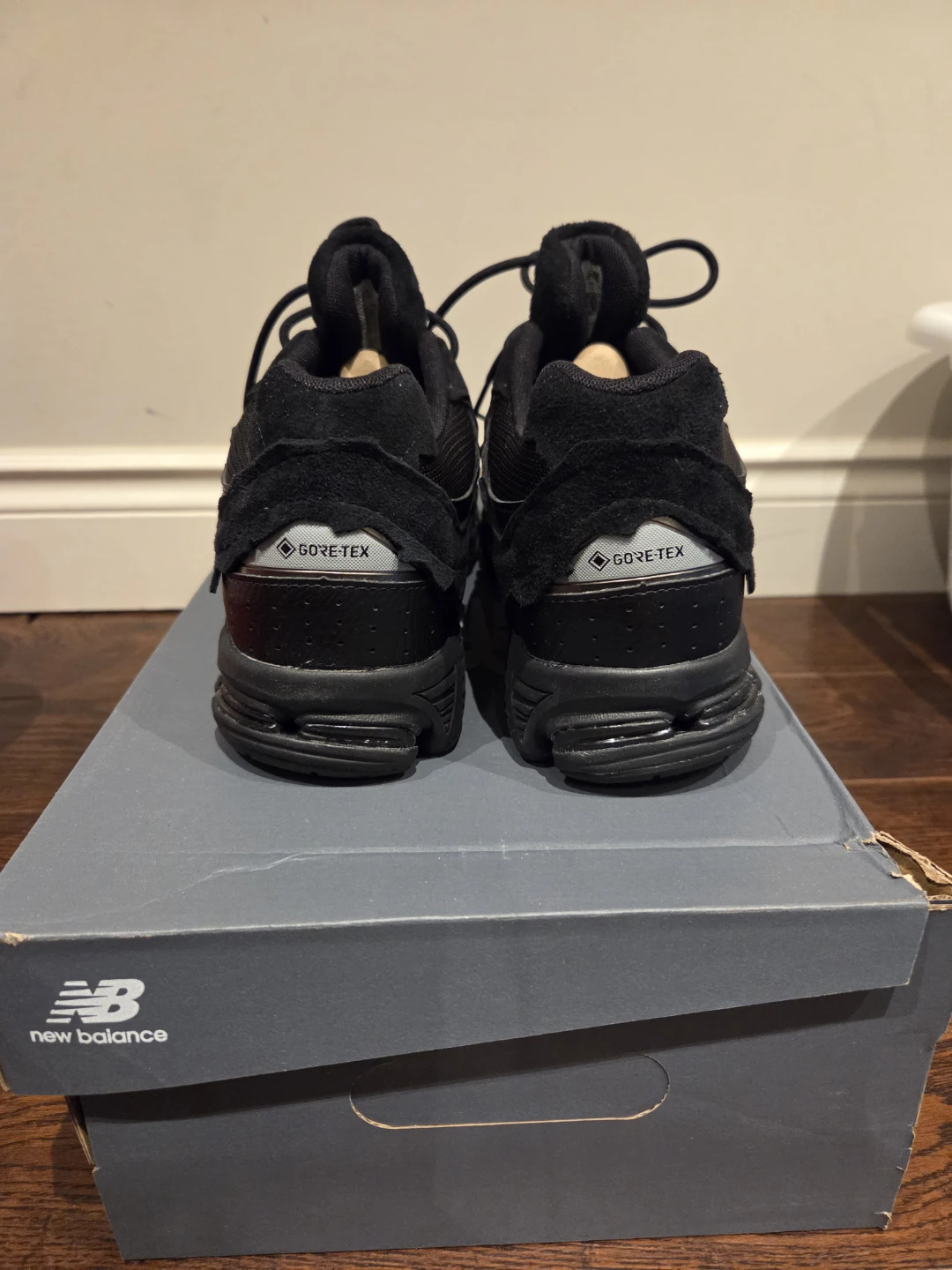 New Balance 2002R Gore-Tex Men's Shoes - photo 4