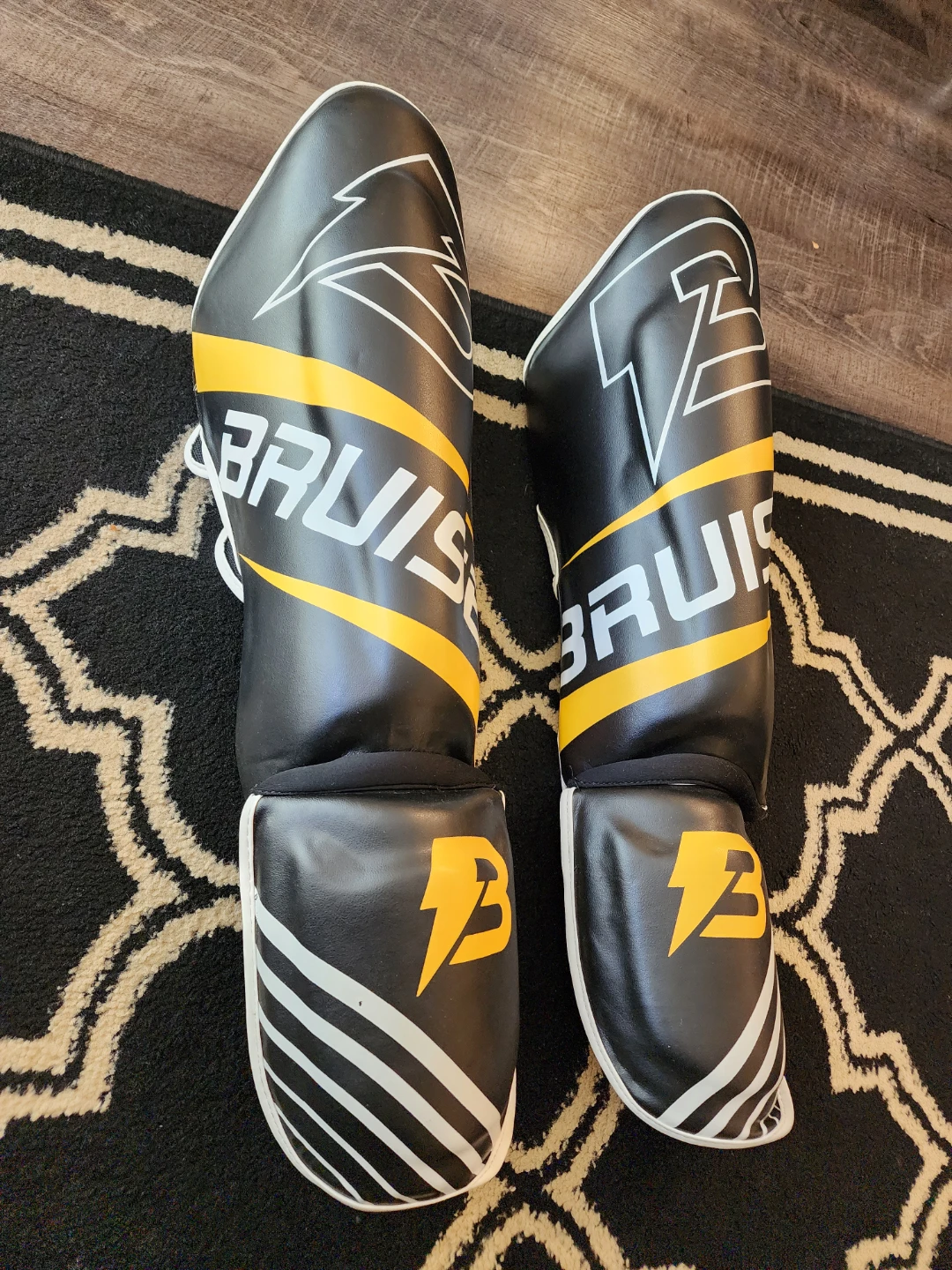 Bruiser Shin Guards – Muay Thai / Kickboxing – Good Condition